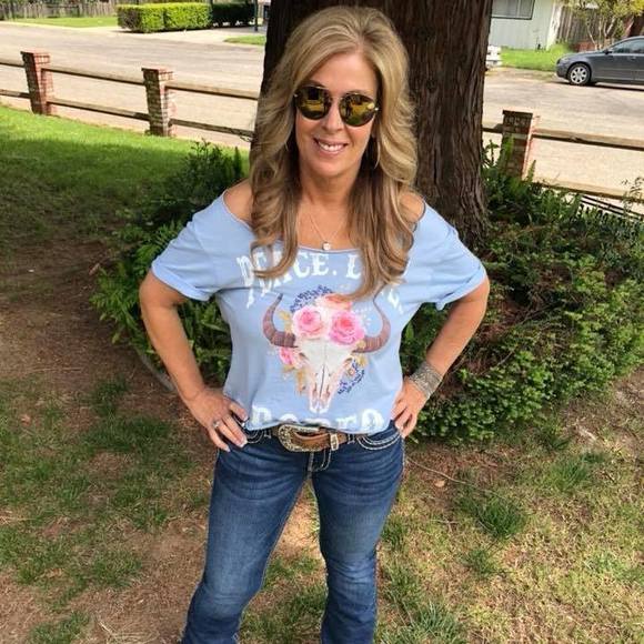 Meet your Posher, Jeanne - Picture 1 of 1